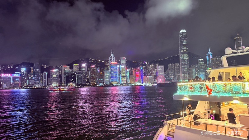 璀璨明珠映时代,香港变迁录